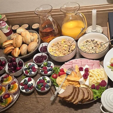فندق مبيت وإفطار Vena Premium 3*
